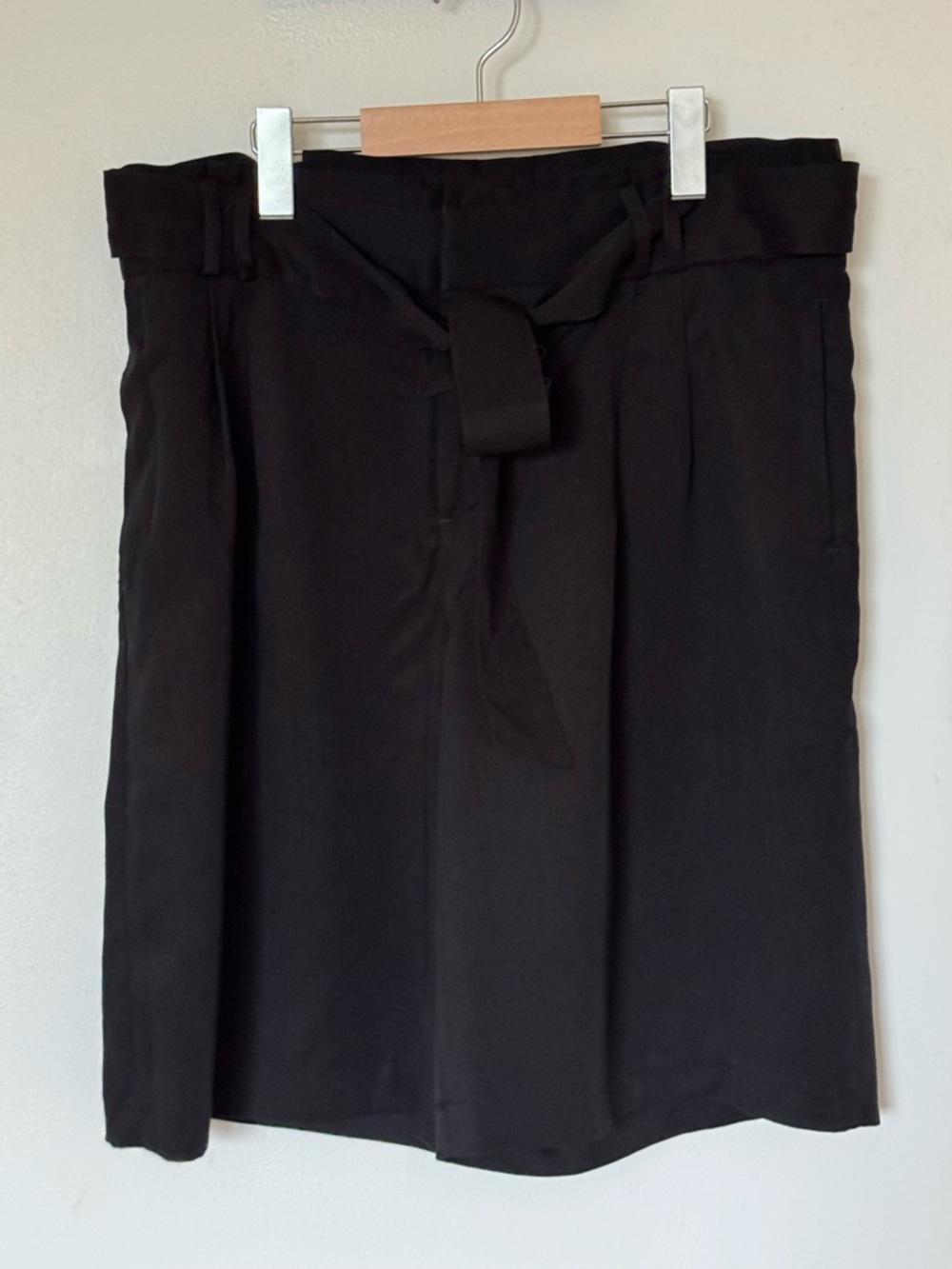 Banana Republic Black Satin Tie-Waist Bermuda Shorts - Picture 7 of 8